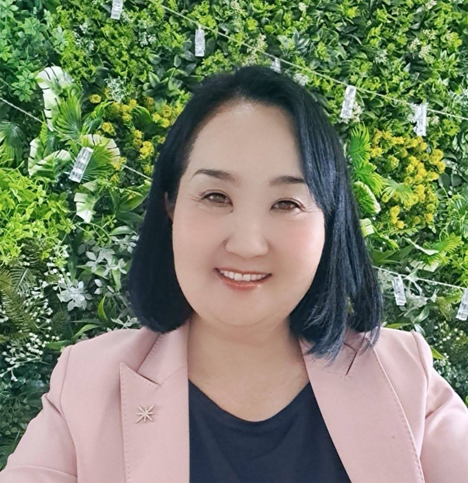 Р.Мөнхцэцэг: Инээх иог миний амьдралд өнгө нэмсэн